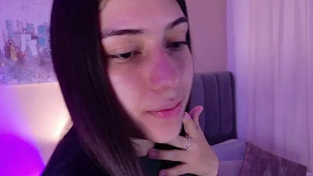 dakotaa   online show from 17, 4, 2026