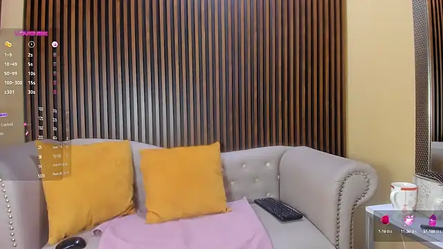 Nahiajhonson  online show from 12, 2, 2025