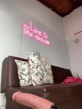 SamaraJay1 online show from 19, 12, 2024