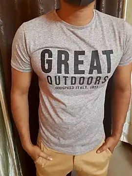 Snapshot of Guyinshortss chatting on 29, 9, 2025 Guyinshortss online show from 29, 9, 2025