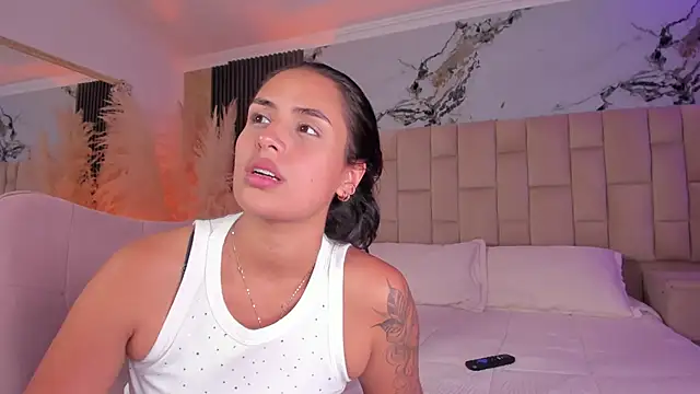 EmmaTorres  online show from 28, 3, 2026