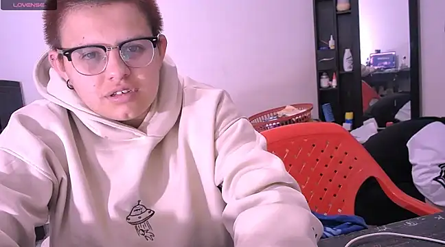 Snapshot of tatsumi_nao chatting on 15, 12, 2024 tatsumi nao online show from 15, 12, 2024