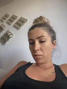 RaquelleDevon online show from 1, 8, 2026