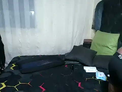 Snapshot of Candiyliciousxx chatting on 7, 1, 2025 Candiyliciousxx online show from 7, 1, 2025