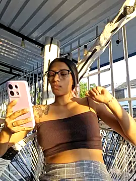 lily sk online show from 23, 1, 2025