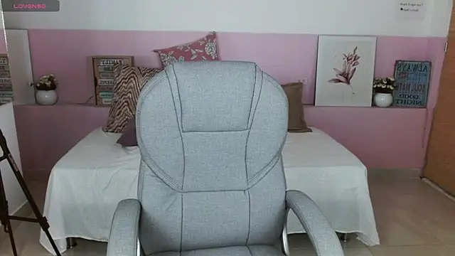 Snapshot of liseth_fox chatting on 14, 12, 2024 liseth fox online show from 14, 12, 2024