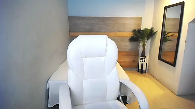 Snapshot of liseth_fox chatting on 19, 12, 2024 liseth fox online show from 19, 12, 2024