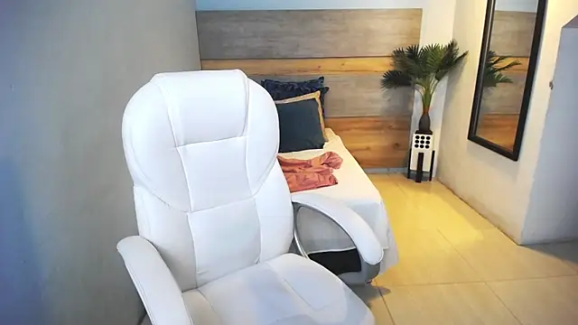 Snapshot of liseth_fox chatting on 20, 12, 2024 liseth fox online show from 20, 12, 2024