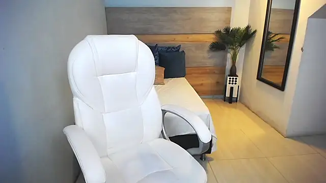 Snapshot of liseth_fox chatting on 7, 1, 2025 liseth fox online show from 7, 1, 2025