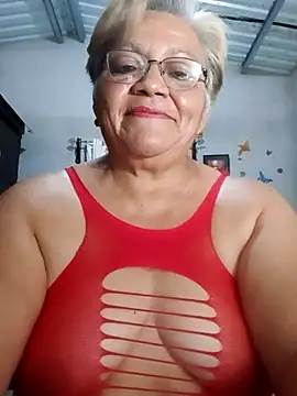 Snapshot of Madrastrahot69 chatting on 25, 9, 2025 Madrastrahot69 online show from 25, 9, 2025