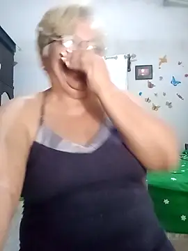 Snapshot of Madrastrahot69 chatting on 27, 9, 2025 Madrastrahot69 online show from 27, 9, 2025