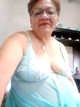 Snapshot of Madrastrahot69 chatting on 5, 11, 2025 Madrastrahot69 online show from 5, 11, 2025