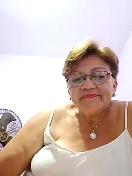 Snapshot of Madrastrahot69 chatting on 19, 11, 2025 Madrastrahot69 online show from 19, 11, 2025