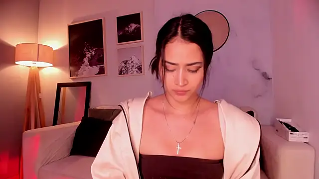 lara madisson online show from 2, 3, 2026