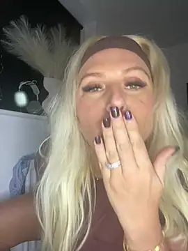 Arabellalee23 online show from 8, 1, 2025