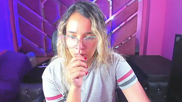 Olivia Fox69 online show from 19, 2, 2025