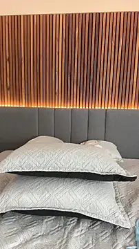 EmiilyAdams  online show from 3, 3, 2026