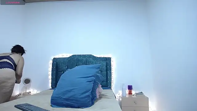 sofiamature01 online show from 10, 12, 2024