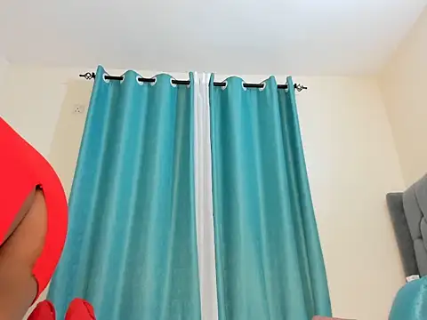 Snapshot of dolly_booty chatting on 8, 10, 2025 dolly booty online show from 8, 10, 2025