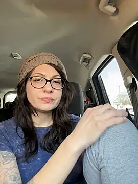 Snapshot of BeautifulMesss chatting on 6, 2, 2026 BeautifulMesss online show from 6, 2, 2026