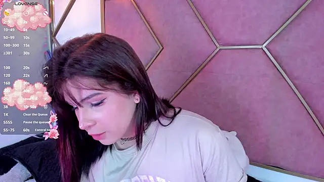 Yuri Stars online show from 4, 3, 2025