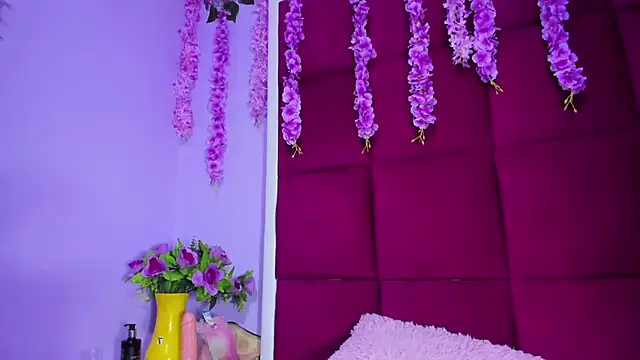 Sasha Petitte online show from 21, 3, 2025