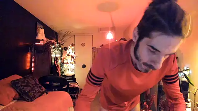 Snapshot of leatherz69 chatting on 8, 12, 2024 leatherz69 online show from 8, 12, 2024