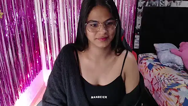 SweetAlmaa online show from 26, 6, 2026