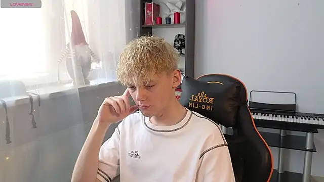 Keytaro online show from 15, 3, 2025