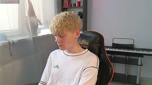 Keytaro online show from 15, 3, 2025