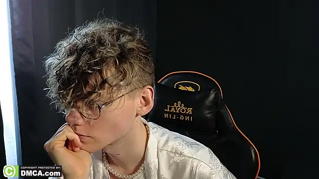 Snapshot of Keytaro chatting on 3, 2, 2026 Keytaro online show from 3, 2, 2026