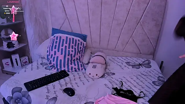 Kaela18 online show from 6, 12, 2024