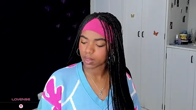 Marce 22 online show from 5, 10, 2025