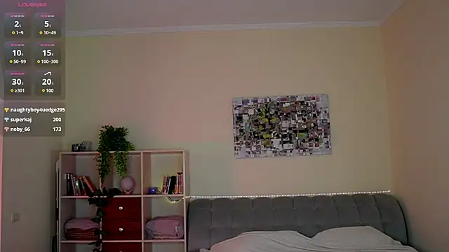 blondy room online show from 3, 1, 2025