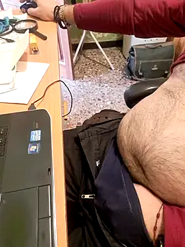 Snapshot of Escondido52 chatting on 5, 2, 2025 Escondido52 online show from 5, 2, 2025