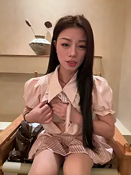 Snapshot of Asia-Melody chatting on 18, 5, 2026 Asia-Melody online show from 18, 5, 2026
