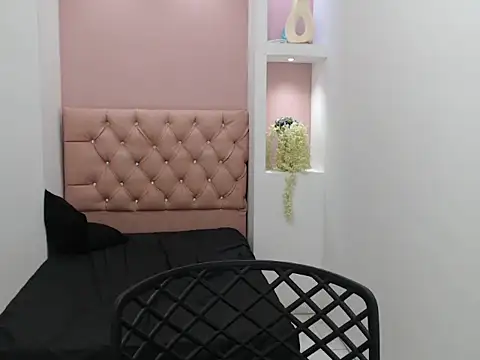 Dona Tela online show from 1, 10, 2025