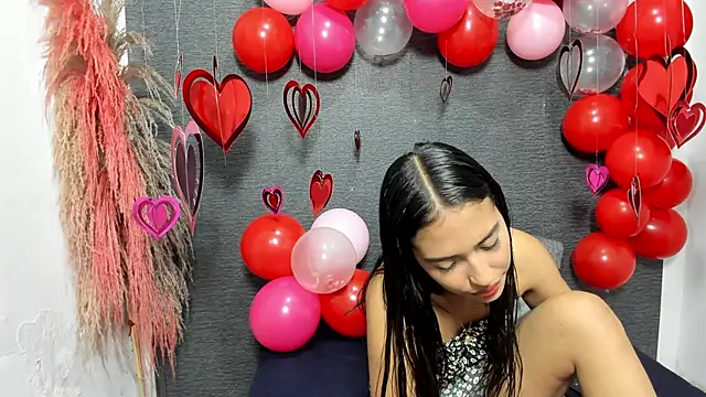 monse 02 online show from 15, 2, 2025