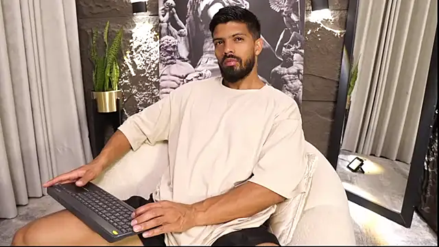 Snapshot of DannSaenz chatting on 24, 3, 2026 DannSaenz online show from 24, 3, 2026