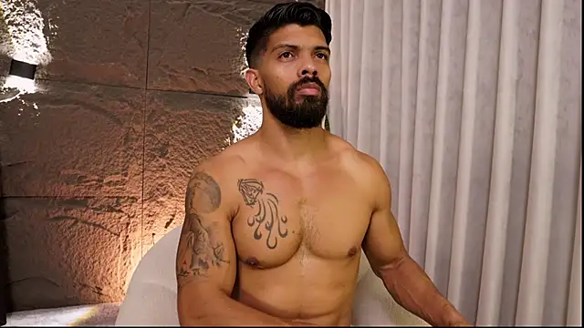 Snapshot of DannSaenz chatting on 11, 4, 2026 DannSaenz online show from 11, 4, 2026