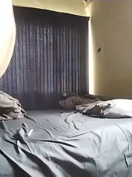 Convertiblechulo online show from 3, 1, 2025