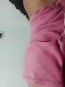 Snapshot of brunalinio chatting on 17, 12, 2024 brunalinio online show from 17, 12, 2024