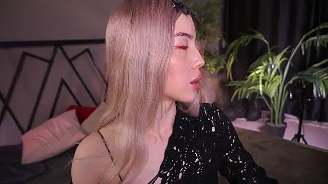 LindaThacker online show from 13, 4, 2026