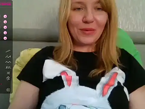 urbadkitty online show from 13, 2, 2025