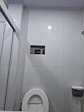 Binhosex2024 online show from 17, 2, 2025