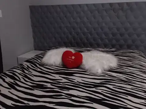 Sarahmonesexy online show from 10, 3, 2025