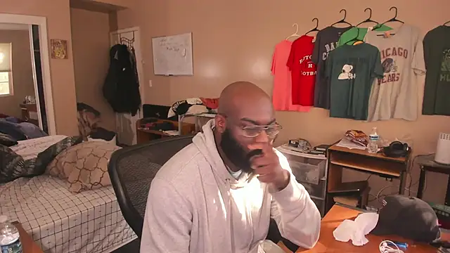 MrChuckDailyXXX online show from 21, 10, 2025