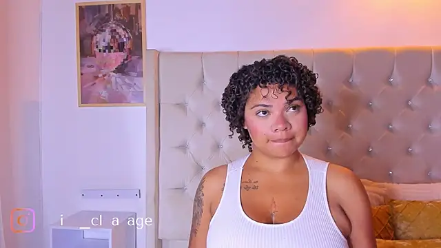 Eloisa cleavage  online show from 16, 5, 2026