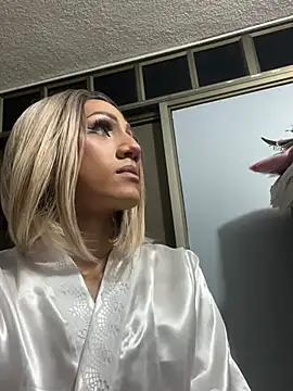 Snapshot of VictoriaRoss1 chatting on 1, 2, 2025 VictoriaRoss1 online show from 1, 2, 2025