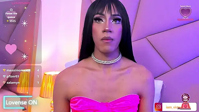 Snapshot of VictoriaRoss1 chatting on 19, 2, 2025 VictoriaRoss1 online show from 19, 2, 2025